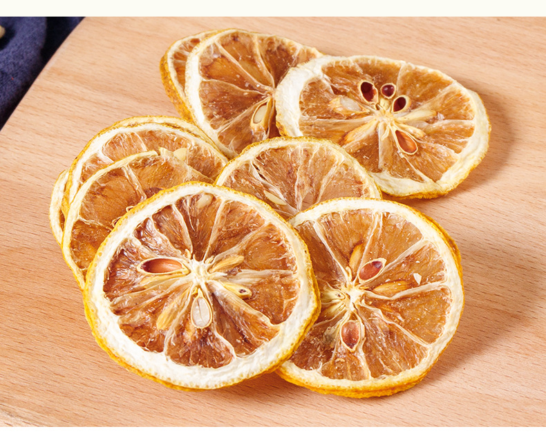 Dried Lemon Slices (Citrus limon) — Unsweetened Sichuan Lemon Tea, 100g Jar in use