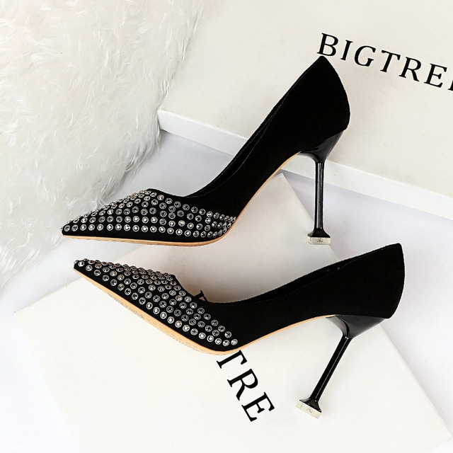 thin heel high heel suede shallow point retro metal water drill rivet