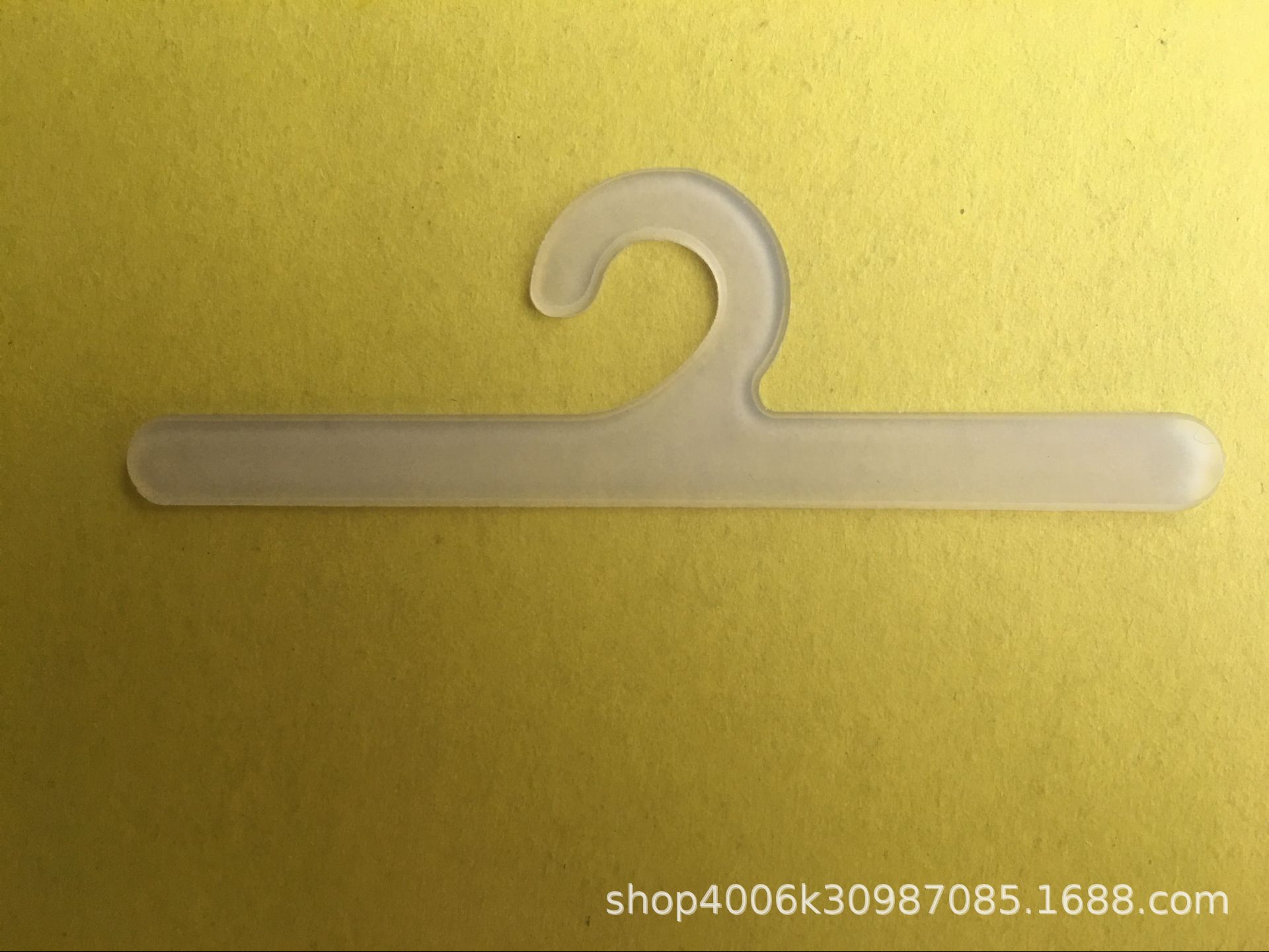 厂家直销十字绣环保挂钩.衣服包装挂钩11*3.5透明小挂钩量大从优