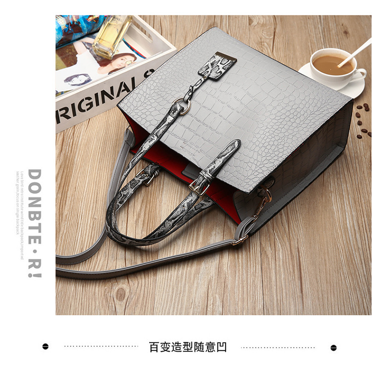 Fashion Crocodile Pattern Fashion Bag Korean All-match Cross-body Single Portable Large Bag Wholesale display picture 15