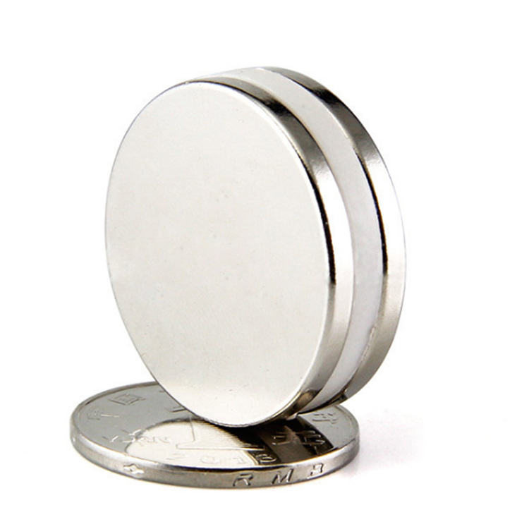 钕铁硼圆形磁铁直径2-30MM异性沉孔直孔各种形状都可来图生产