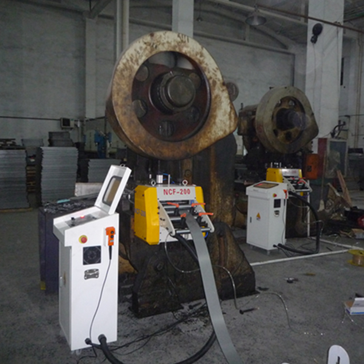 扬声器冲压成型送料机 电机机壳自动冲压送料机 数控冲床送料机