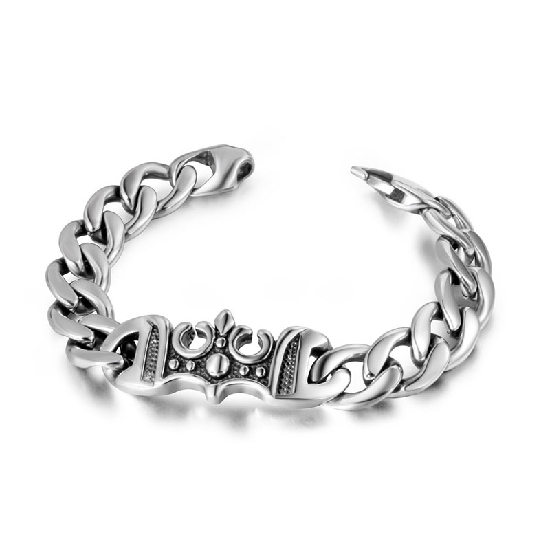 �������Ʒ ����ͼ�п�Ů���������¼�Լ�����Ѹ�������  CE449