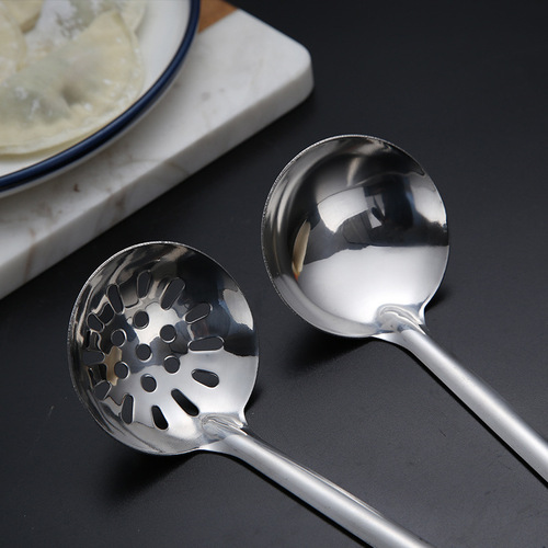 Thickened stainless steel hot pot spoon kitchen utensils soup colander can be hung large soup spoon long handle spoon soup shell soup colander