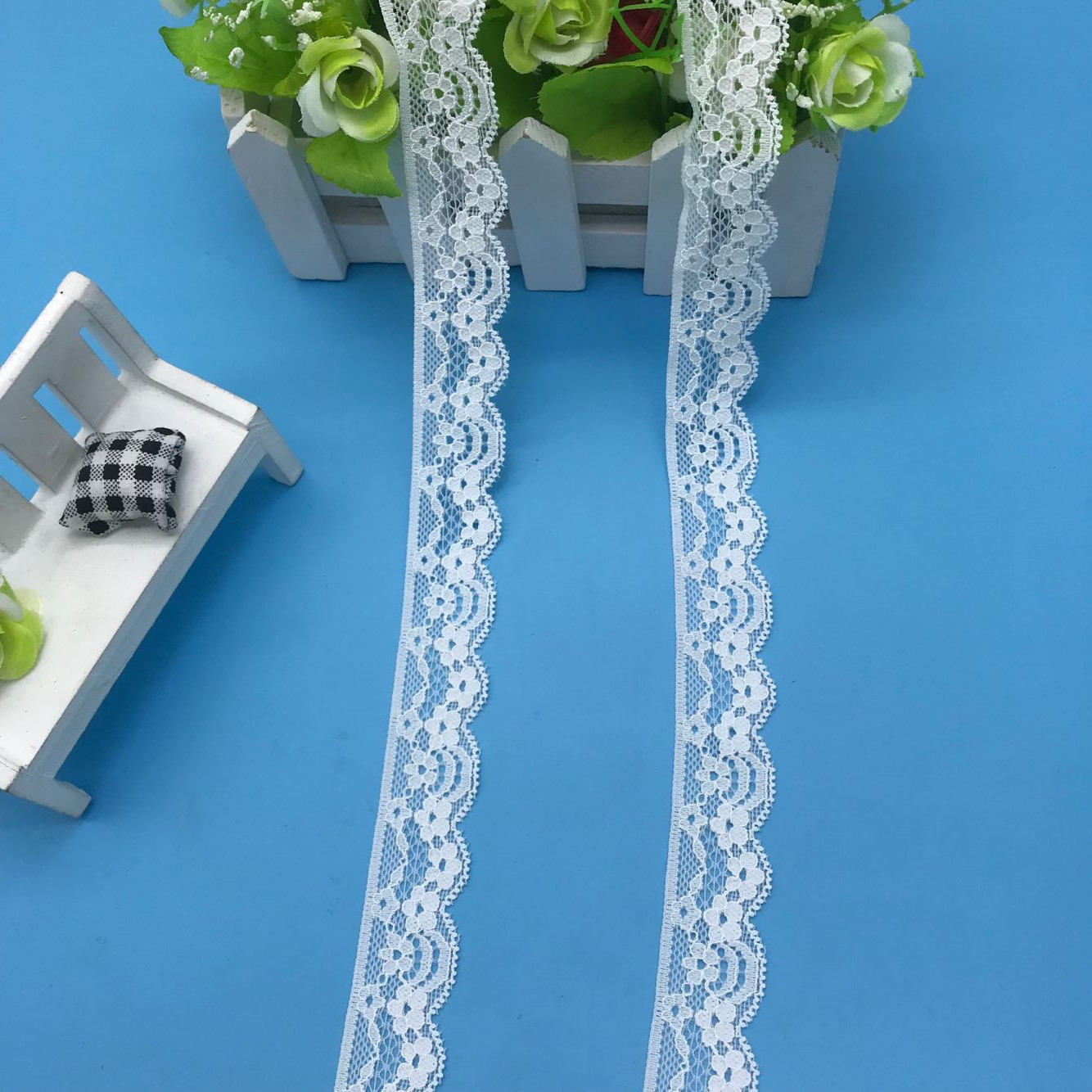 爆版2.5宽蕾丝弹力花边婚纱围巾服装童装内衣袜子辅料 现货批发