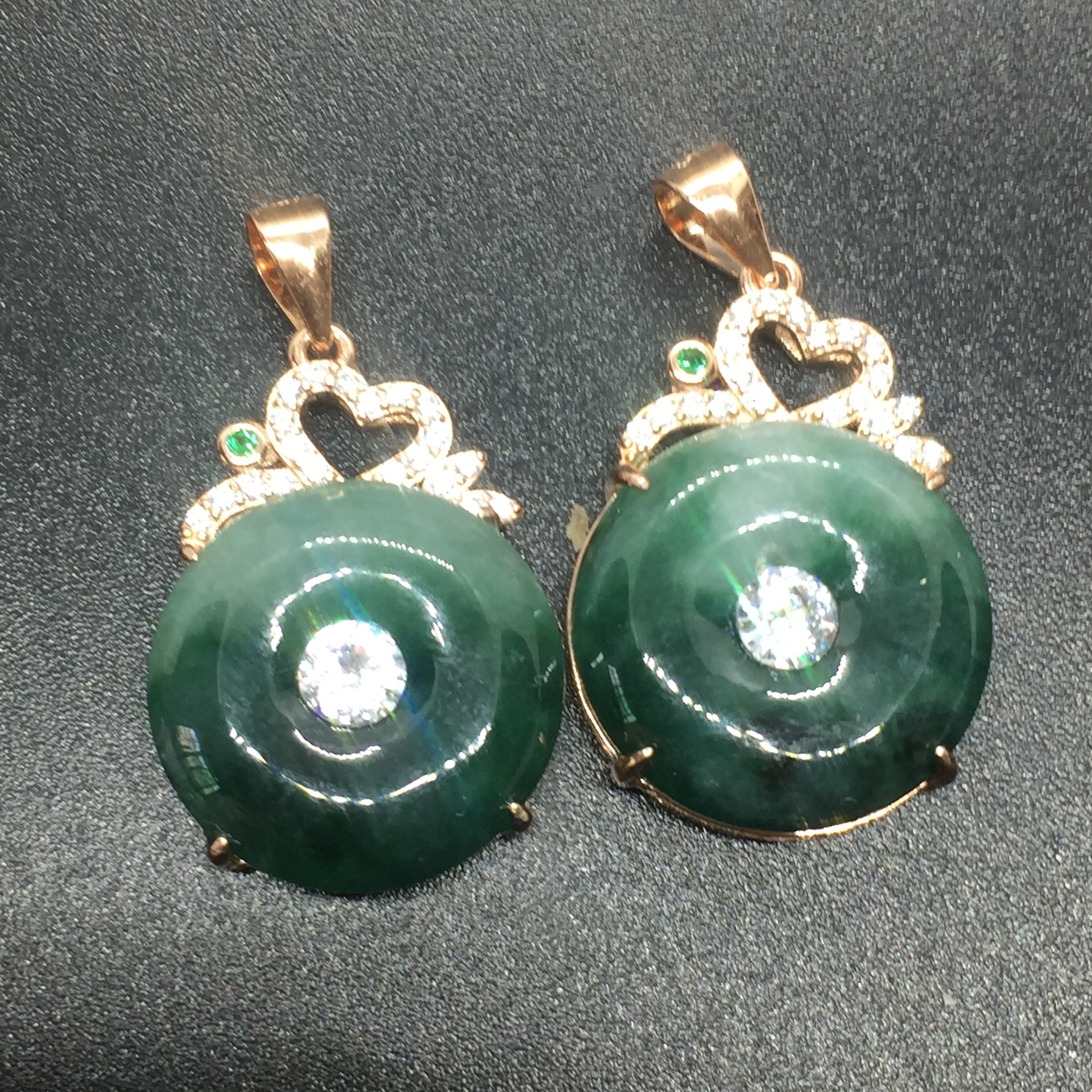 悅緬緣四會天光墟天然緬甸A貨翡翠精工挂件