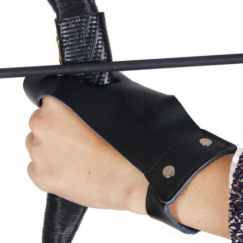 Manufacturer supplies recurve traditional bow and arrow supplies at low price, archery shooting protective gear, archery hall scenic area PU hand guard black