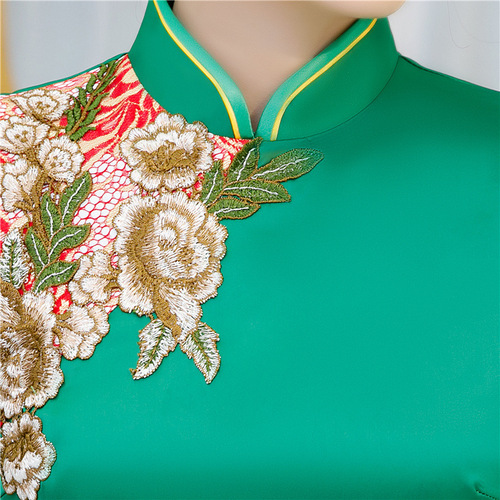 Chinese Dress cheongsam for womenChinese Dress Qipao for womenLong cheongsam with green sleeves and side flowers