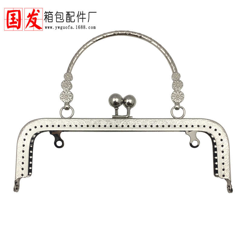 85 descuento de tiempo limitado 18cm cuadrado relieve reverso perlas de cabeza de perlas cruzadas tres flores mano oro