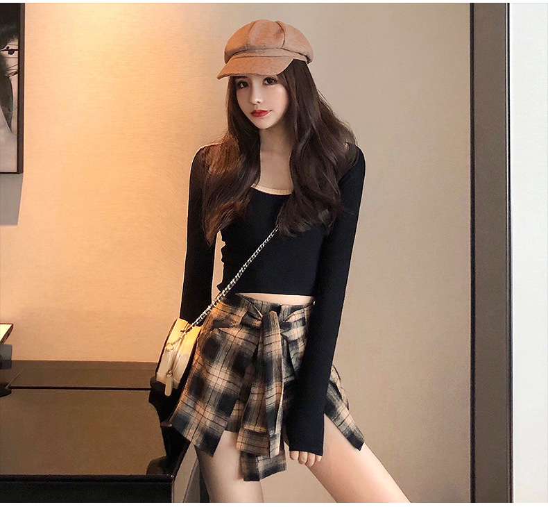 High-waisted plaid shorts 6