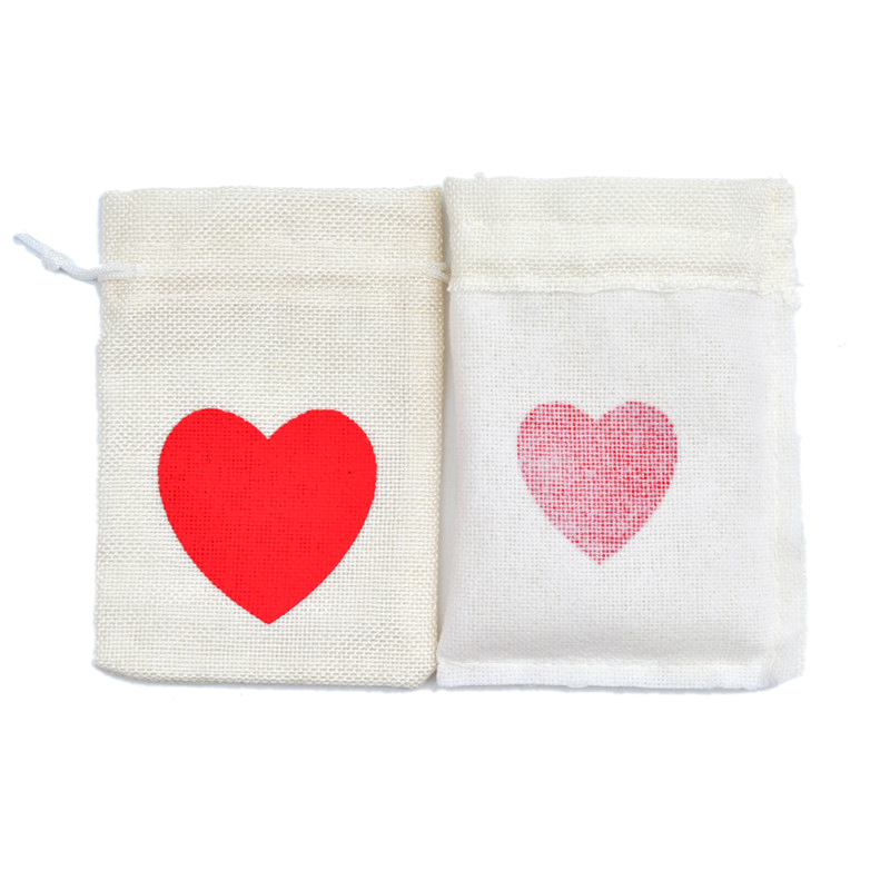 Fashion Heart Shape Imitation Linen Daily Gift Bags 1 Piece display picture 1