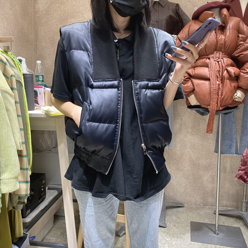 2019韩国东大门冬新款复古围巾领宽松廓形洋气羽绒棉马甲面包服女