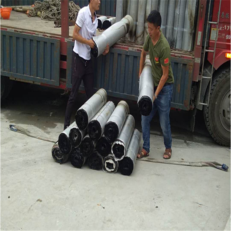 自粘式抗裂贴公路路面沥青裂缝2.0mm楼顶房屋漏水抗裂贴厂家现货