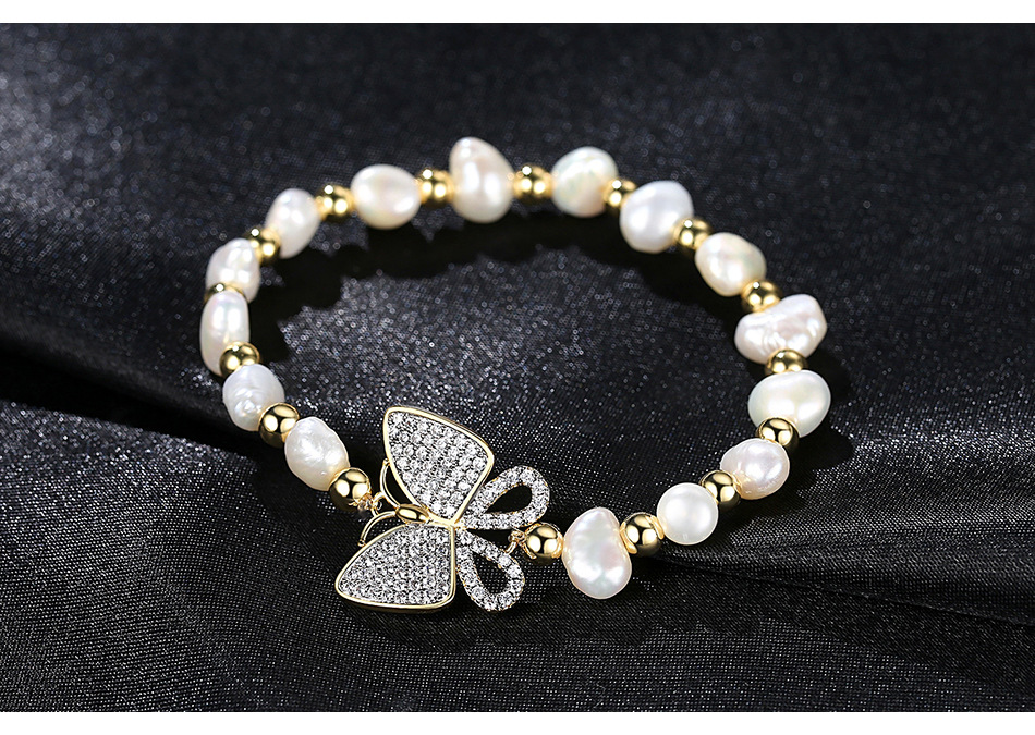 Fashion Ladies Pearl Bracelet New Copper Inlaid Zirconium Butterfly Bracelet display picture 4