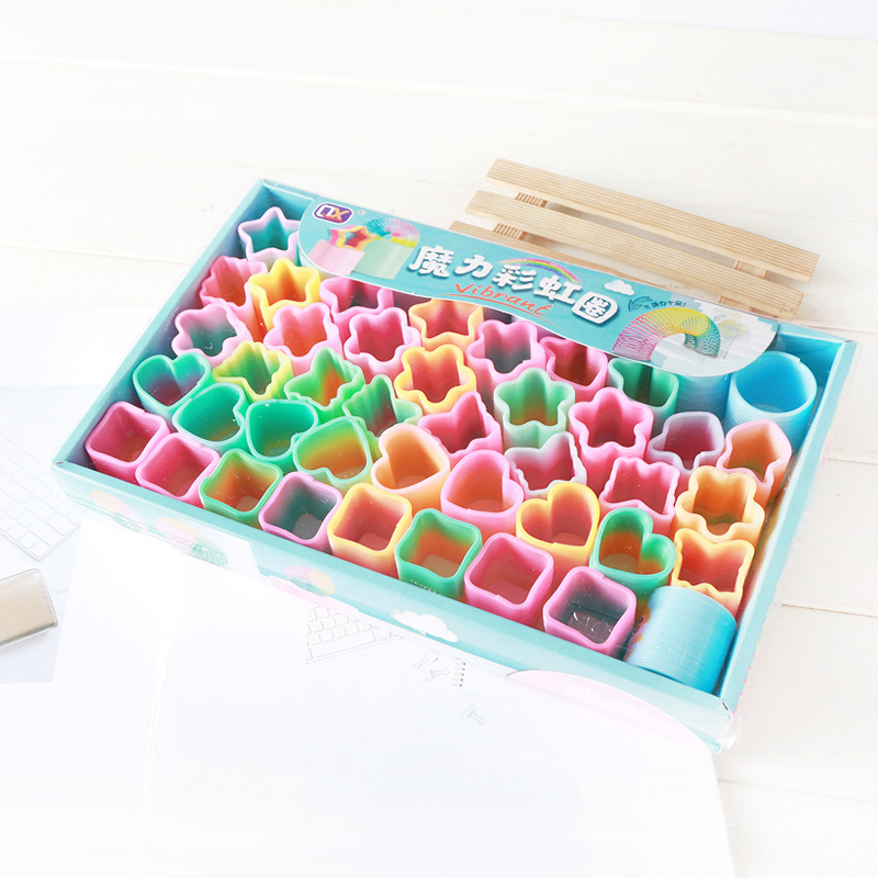 百盛懷舊玩具魔力彩虹圈兒童益智玩具迷妳塑料彈力圈地攤熱賣玩具