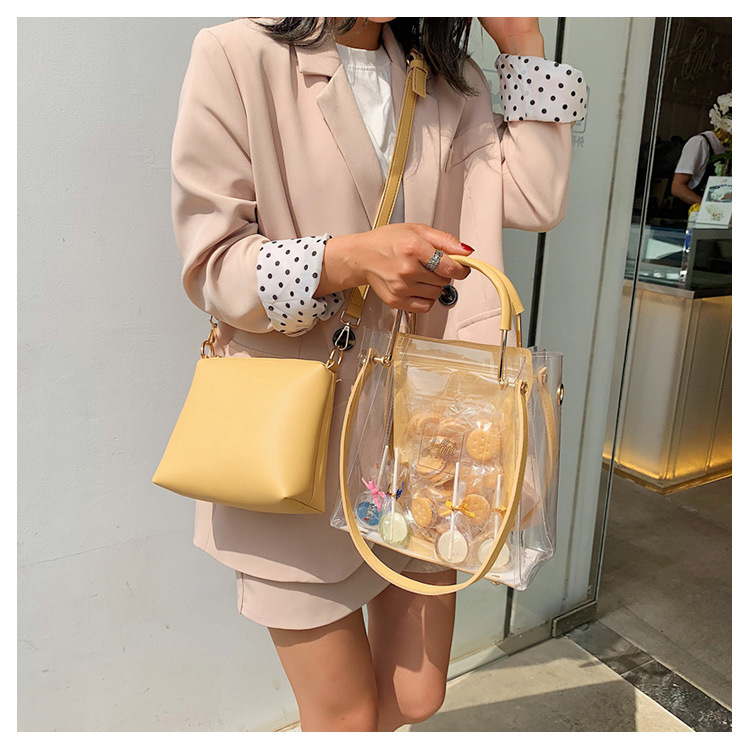 Women's Small Summer Pvc Pu Leather Solid Color Basic Square Zipper Handbag display picture 3