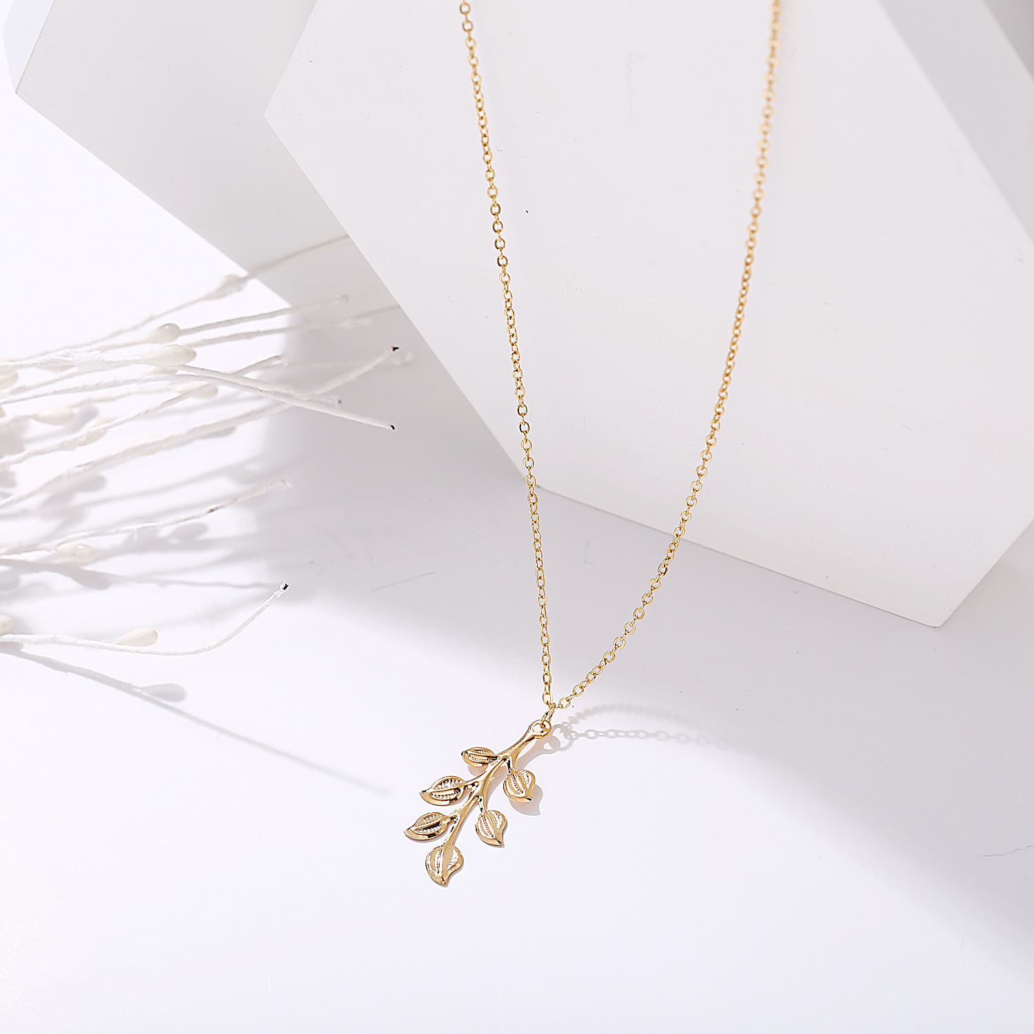 New leaf pendant long necklace clavicle chain