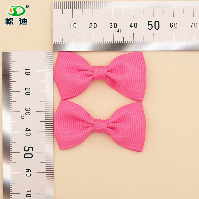 八分罗纹玫红色领结封面