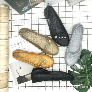 �ڱ�Ь�S���N���¿�Ů�����m��ܛС�¸����Sɫ肻�������ĥ����Ь