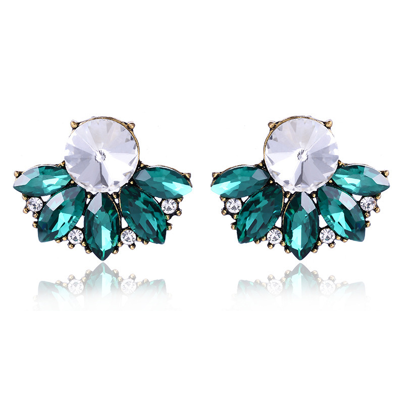 7g Weight Rhinestones Inlay Material Drop Earrings Classification 1 Pair Quantity Daily Occasion Alloy Material Geometric Pattern Women'S Gender Plating Design Retro Style 1 Pair Retro Geometric Alloy Plating Rhinestones Women's Drop Earrings 46