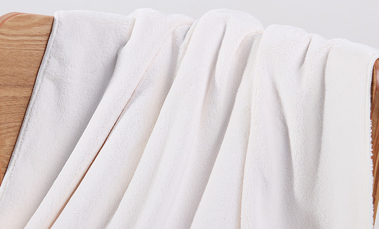 珊瑚绒浴巾_19.jpg