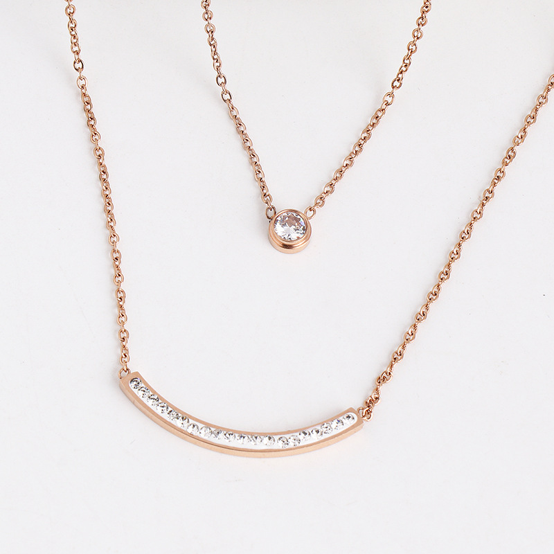 New Titanium Steel Double Smile Face Necklace Rose Gold Smile Clavicle Chain display picture 3