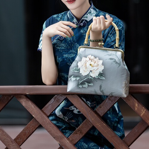 Chinese Cheongsam qipao dress bag bag retro handbag women Hanfu bag ancient accessories bag