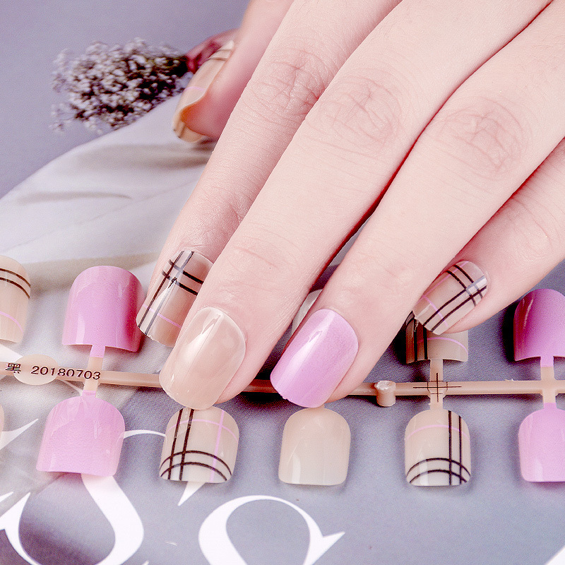 Concubina clavo falso clavo pieza multi-COLOR DE LA Media Luna Francés patrón de dibujos animados arte de uñas pieza desgaste