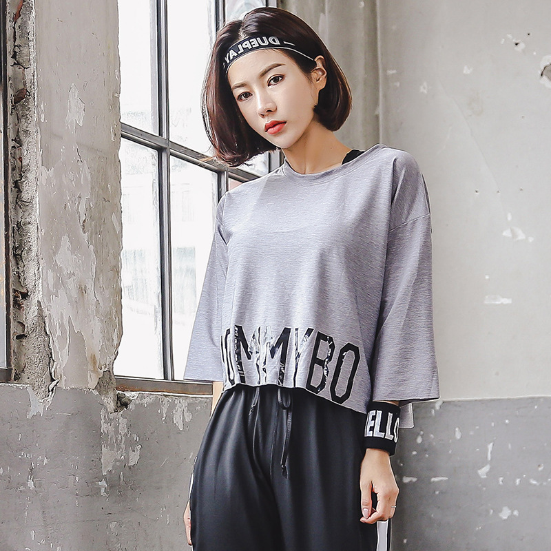 2018 Summer and fall motion Easy Easy Large yoga run Quick drying ventilation Fitness clothing Show thin 7 points sleeve