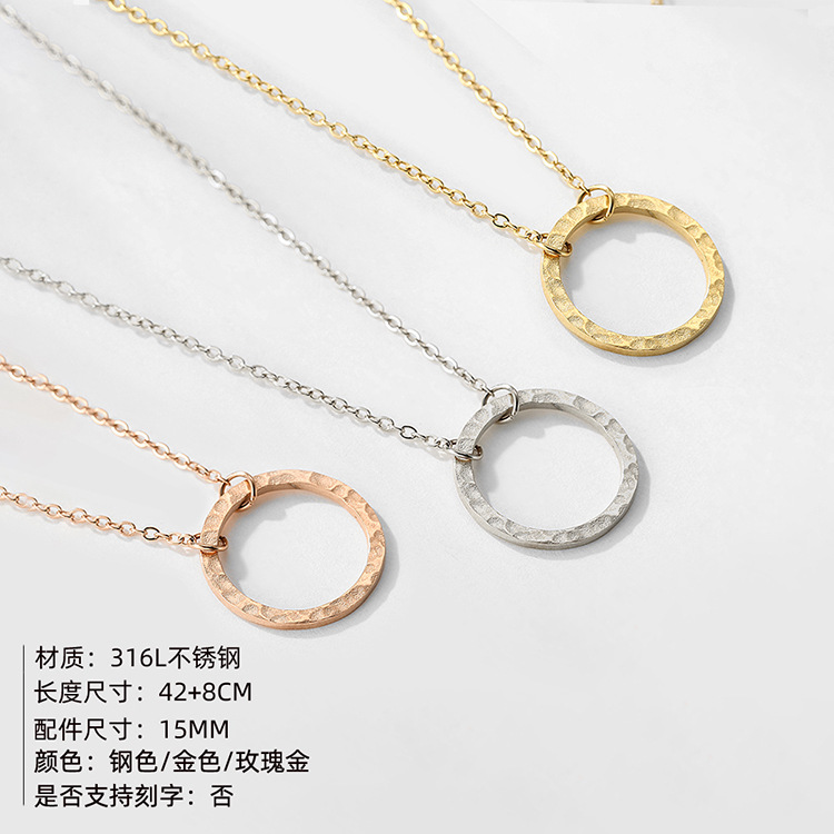 Hot Korean Stainless Steel Fashion Simple Personality Geometric Pendant Gold-plated Necklace Clavicle Chain Wholesale Nihaojewelry display picture 1