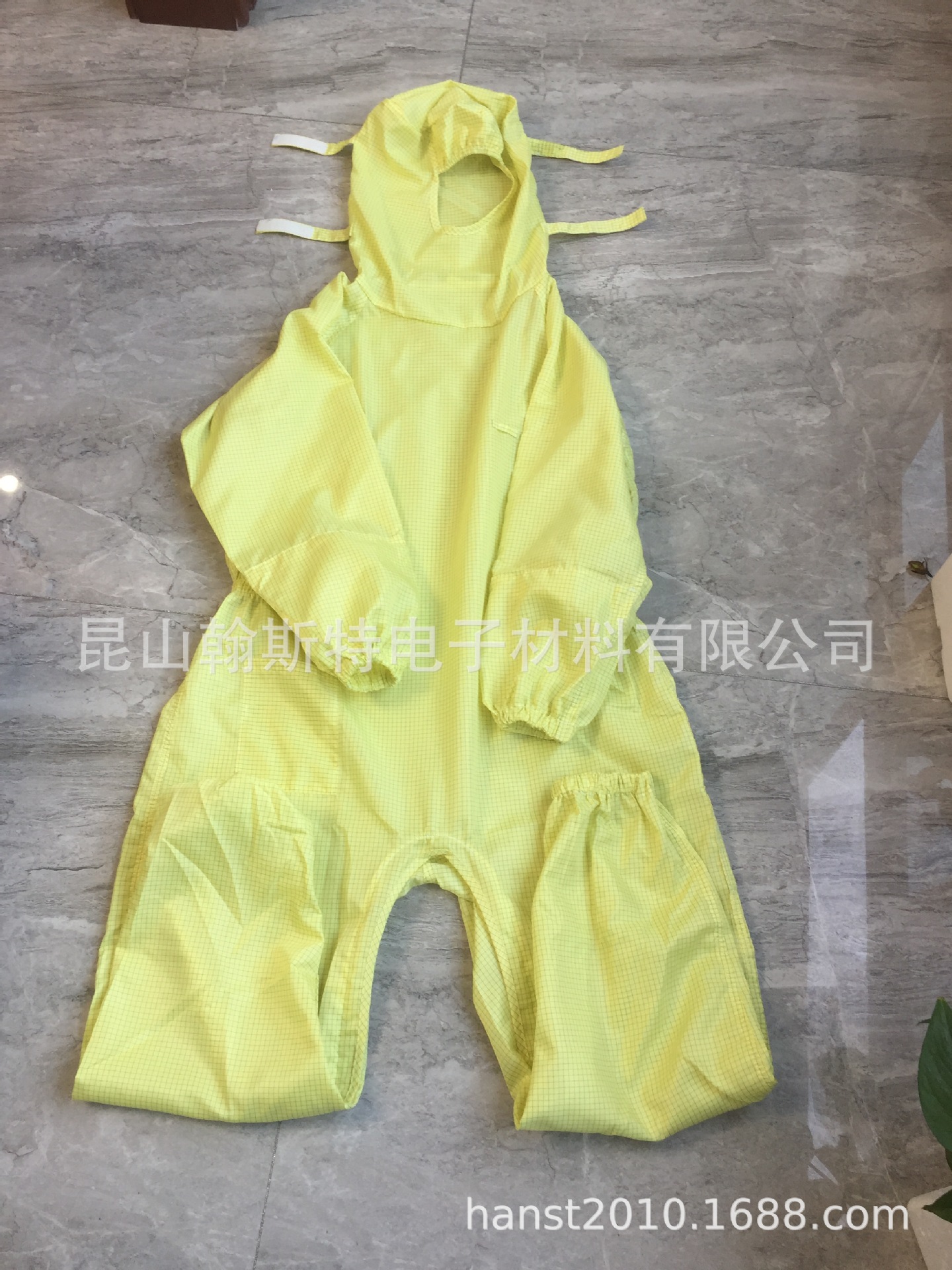 跨开式三连体无尘服