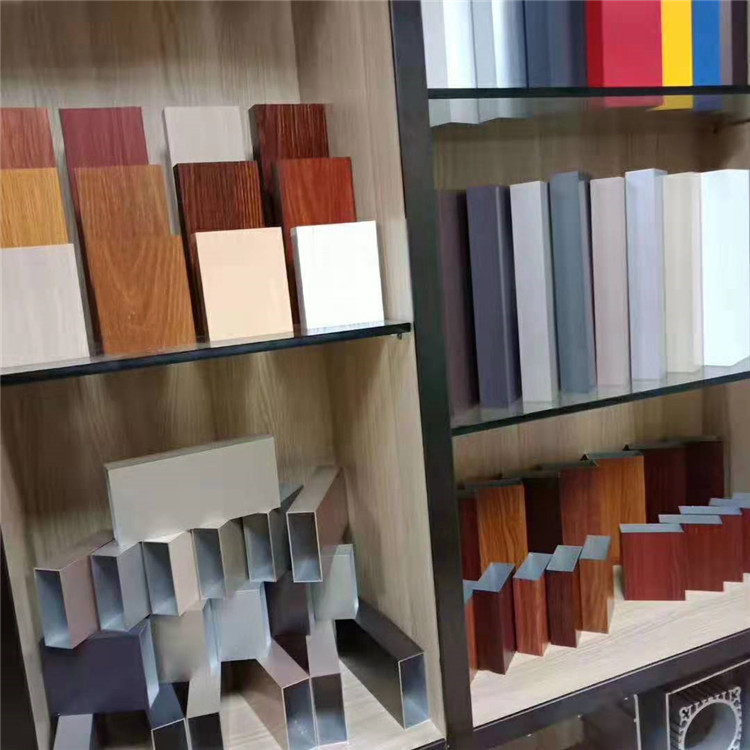 建筑装饰木纹铝方通 幕墙室内外装修铝型材木纹热转印