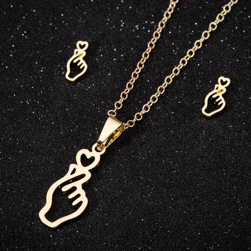 12g Weight Vacuum Plating Gold Plating Process 18K Gold Plated Plating Material Wholesale Jewelry Modern Style Simple Style Gesture Heart Shape 201 Stainless Steel 18K Gold Plated Plating Hollow Out Jewelry Set