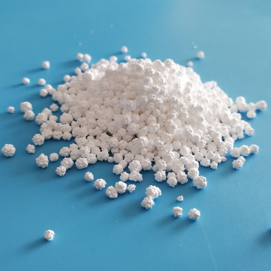 现货大量供应 94% 以上无水氯化钙刺球1-3mm固体