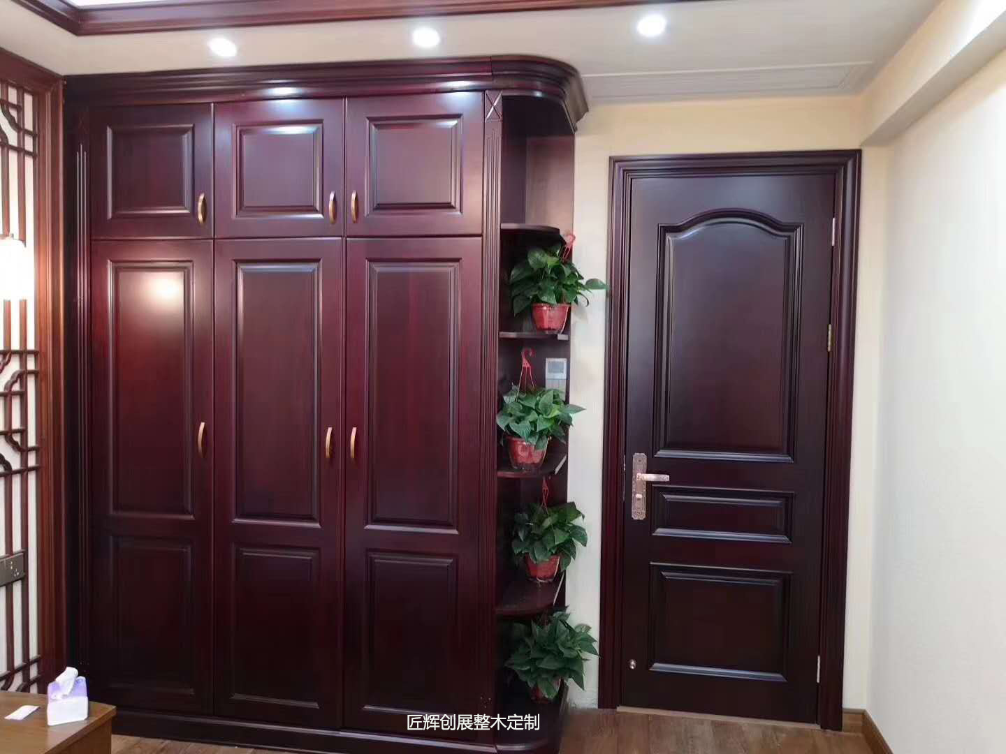 厂家供应木质室内门别墅原木门胡桃木房门卡斯拉实木门烤漆套装门-阿里巴巴
