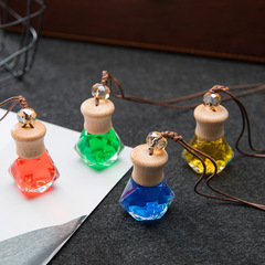 Manufacturer Direct Supply New Beech Wood Cover Diamond Shaped Perfume Bottle Car Hook High-End Car Air Freshener Car Decor Custom Center