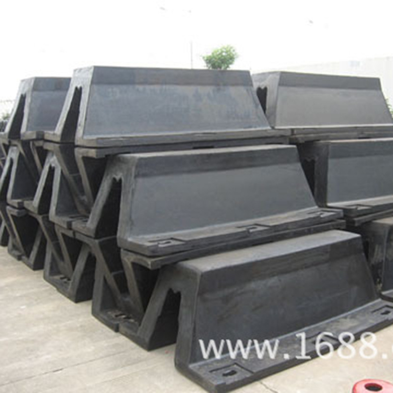 超级拱型（SA）DA型橡胶护舷DA400*2500+2700MM 船用防撞橡胶护舷