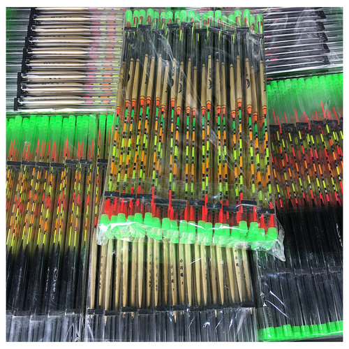 Paulownia buoy, crucian carp float, bold and eye-catching fish float, wholesale fishing gear with float tube, fishing float