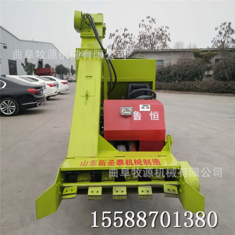 博乐大型清粪车厂家 自走式粪便清理车视频 猪粪猪尿自动清理车