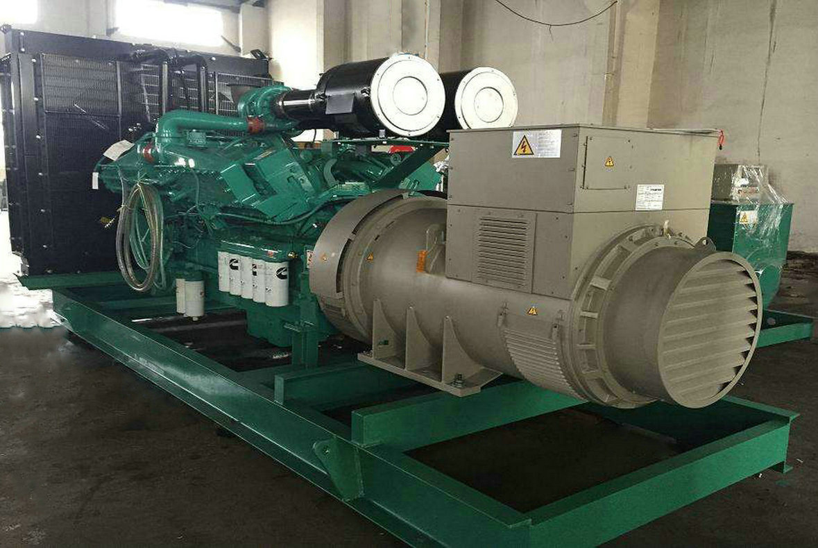 900KW康明斯全自动发电机 全自动静音发电机 全自动发电机