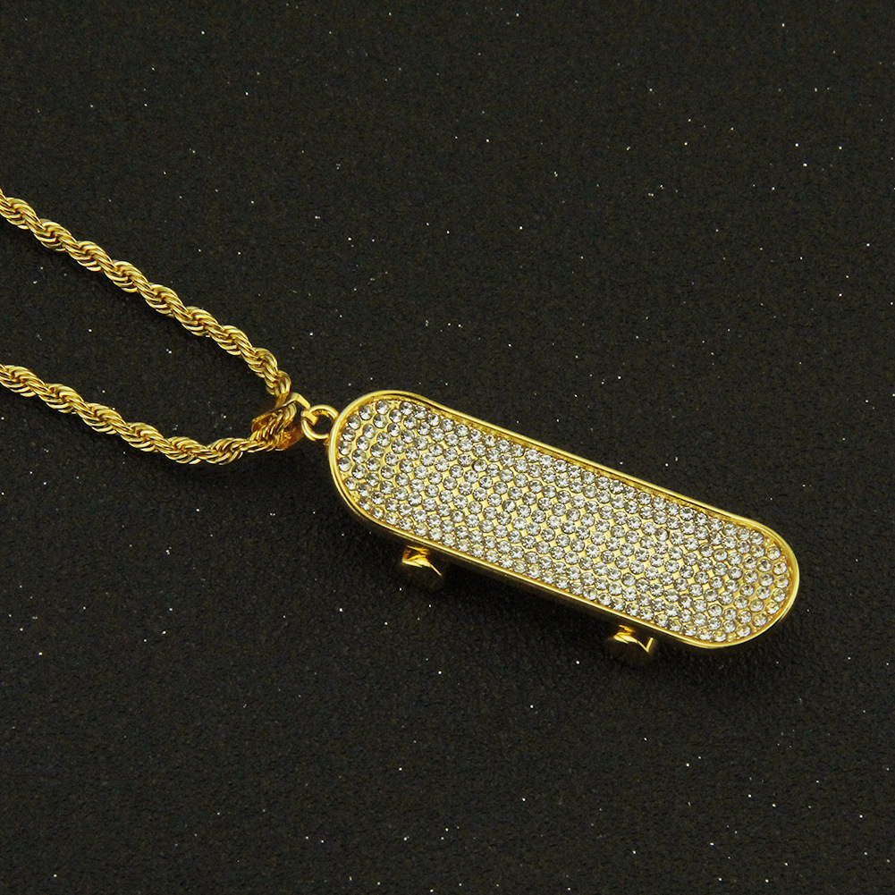 Designer style, personality, creativity, men's necklace with diamond inlay, three-dimensional skateboard pendant, trendy and fashionable accessories_voghion.com