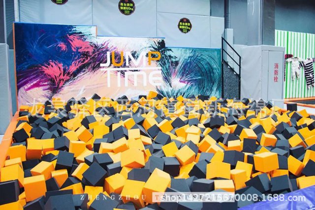 供应高空防震海绵池红 黄 绿 蓝等彩色海绵块缓冲海绵块