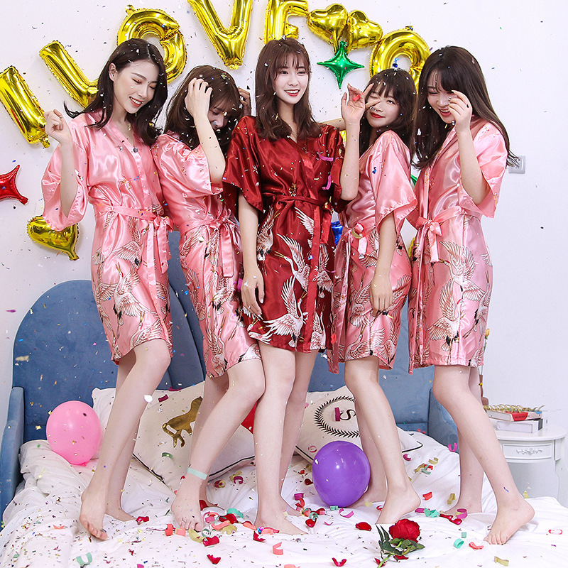 Nightgown Women's Spring Summer Autumn Pajamas Bridal Morning Gown Ice Silk Girls' Party Loose Large Size Thin Wedding Bathrobe