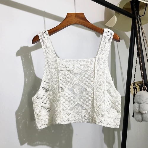 Crocheted vest, hollow knitted vest, women's early autumn new style, Hong Kong style small suspender, short top for students to wear outside.