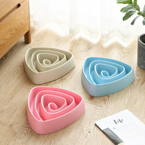 Aspet Zhipeng Triangular Pet Plastic Anti-Choking Bowl Anti-Slip Slow Feeding Bowl Dog Food Bowl Drinking Food Tray