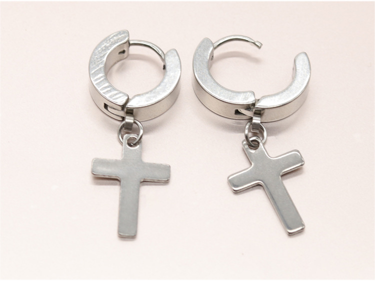 嘻哈风圆形男士耳钉耳坠 防掉色不锈钢十字架耳环