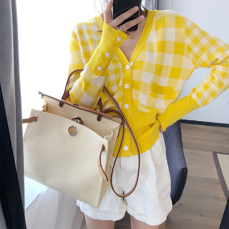 Pull femme en Angola - Ref 3414607 Image 1