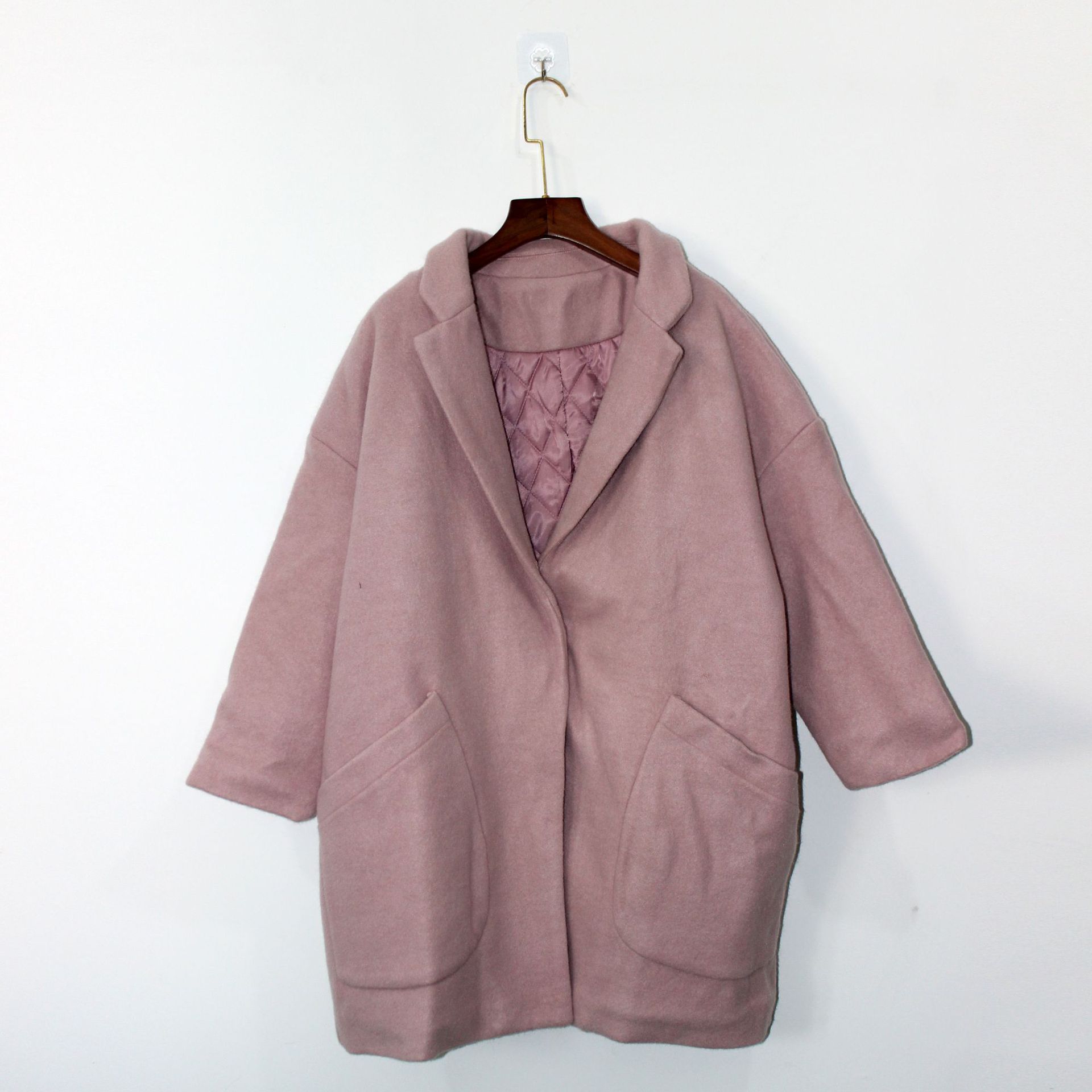 2020 Autumn and winter new pattern Hepburn Little Fur coat Easy Mid length version lady Fur overcoat