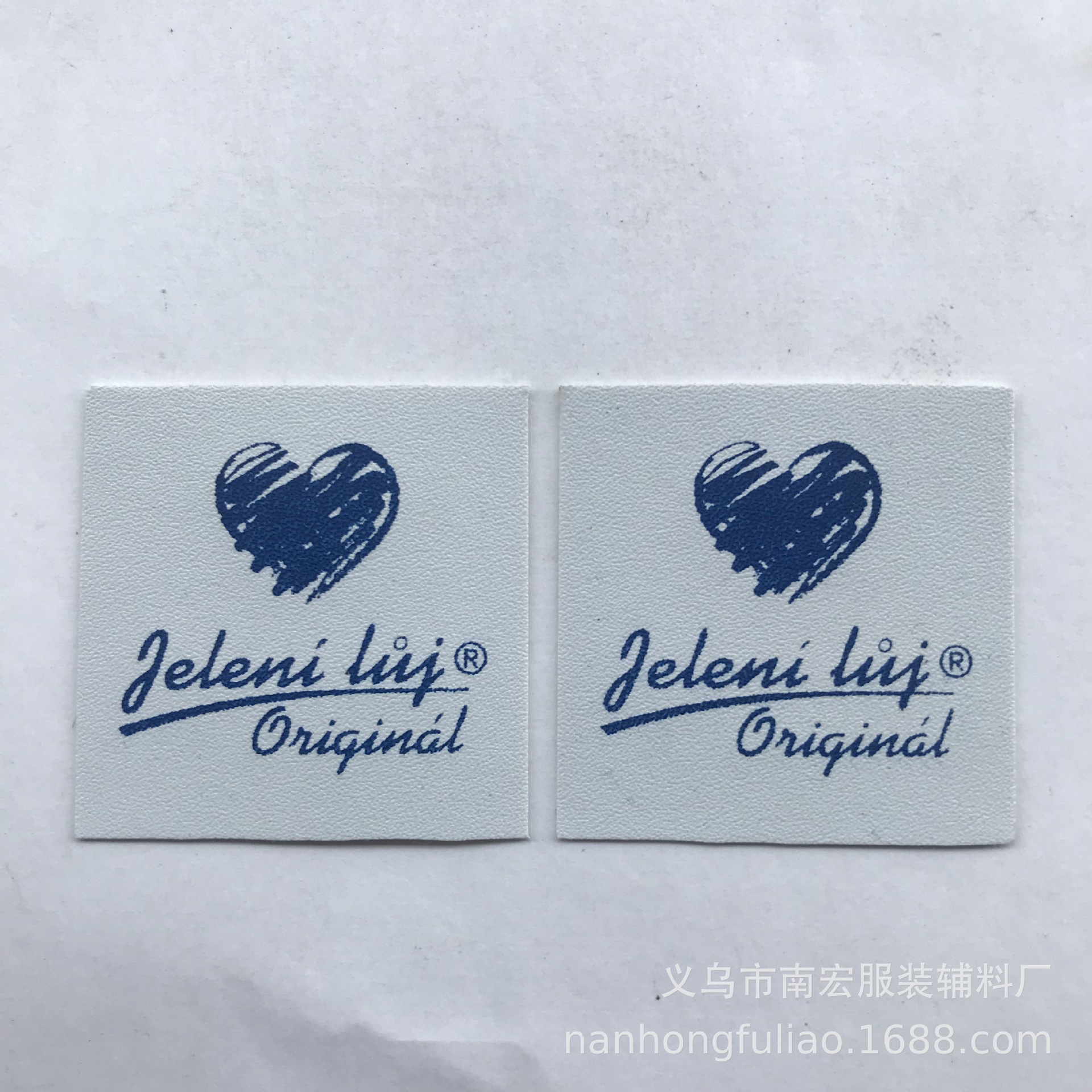 厂家供应服装商标 PVC皮标牌 PC皮标定制 量大价优