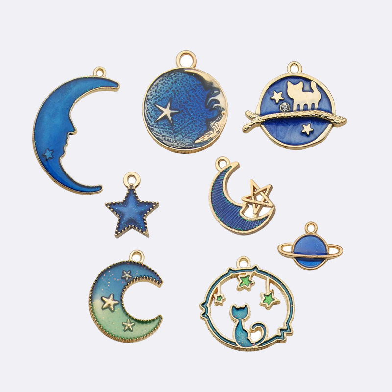 23g Weight Pendant Jewelry Making Type 21 * 25mm, 24*24mm, 24*32mm Jewelry Making Size Rhinestones Inlay Material DIY Jewelry Accessories Classification 1 Set Quantity Alloy Material Star, Moon, Cat Pattern Enamel, Inlay Design Casual, Simple Style Style 1 Set 21 * 25mm 24*24mm 24*32mm Alloy Rhinestones Star Moon Cat Pendant 1